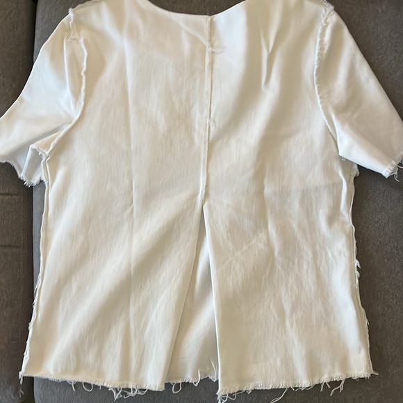 Harvey Faircloth White Distressed Top - Picture 5 of 13